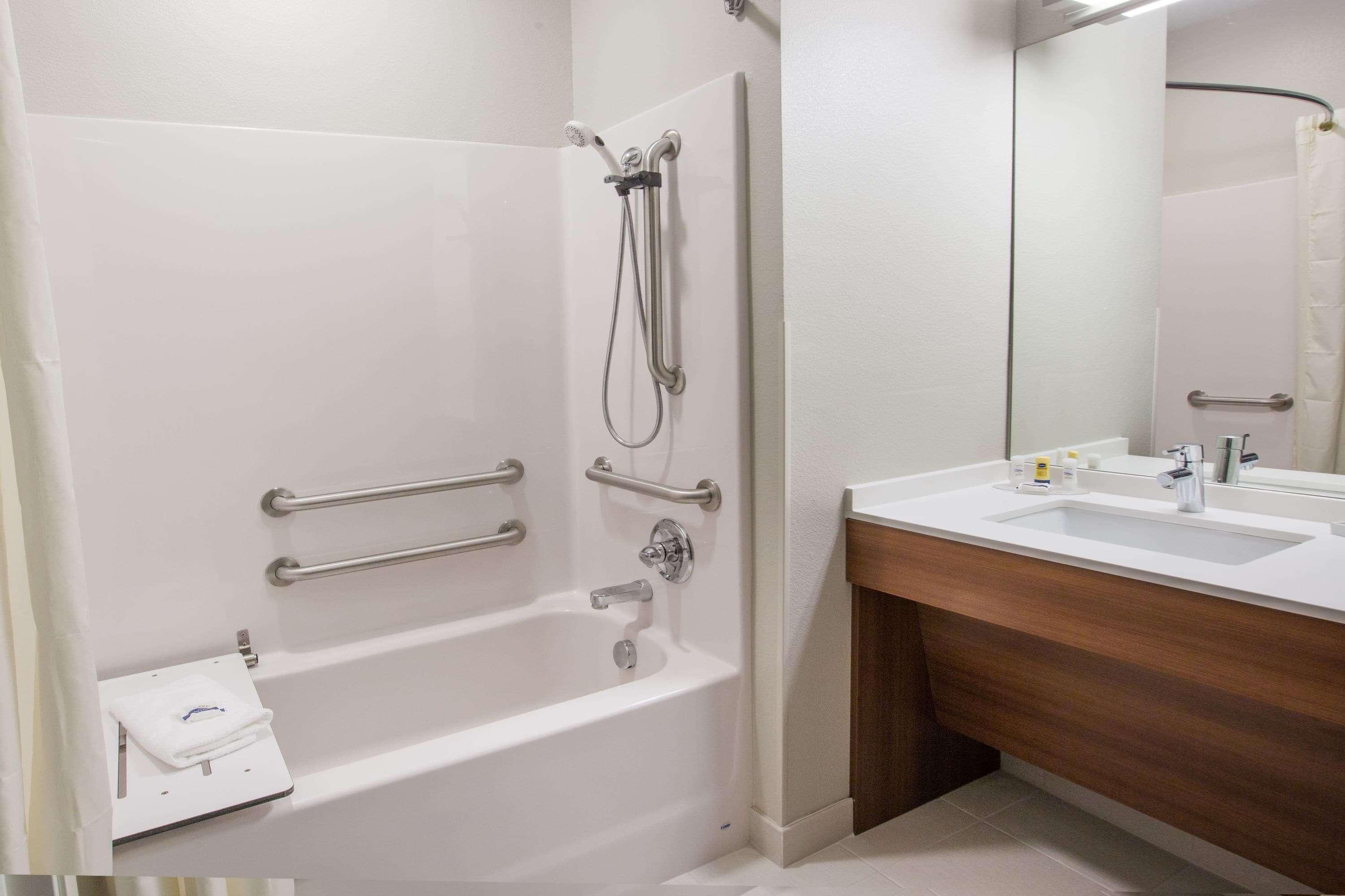 Microtel Inn & Suites By Wyndham Tioga Esterno foto